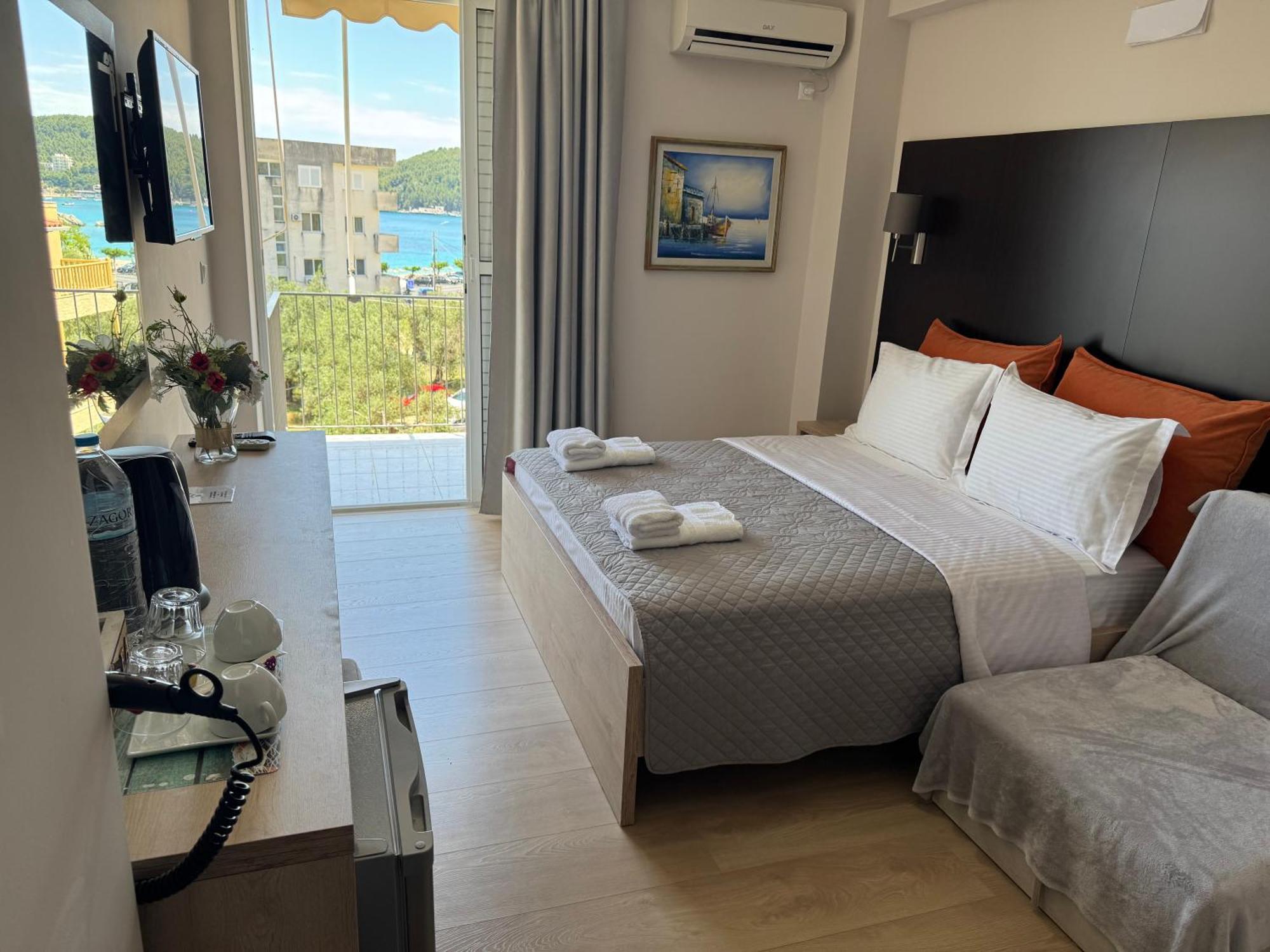 George Rooms&suites Hotel
