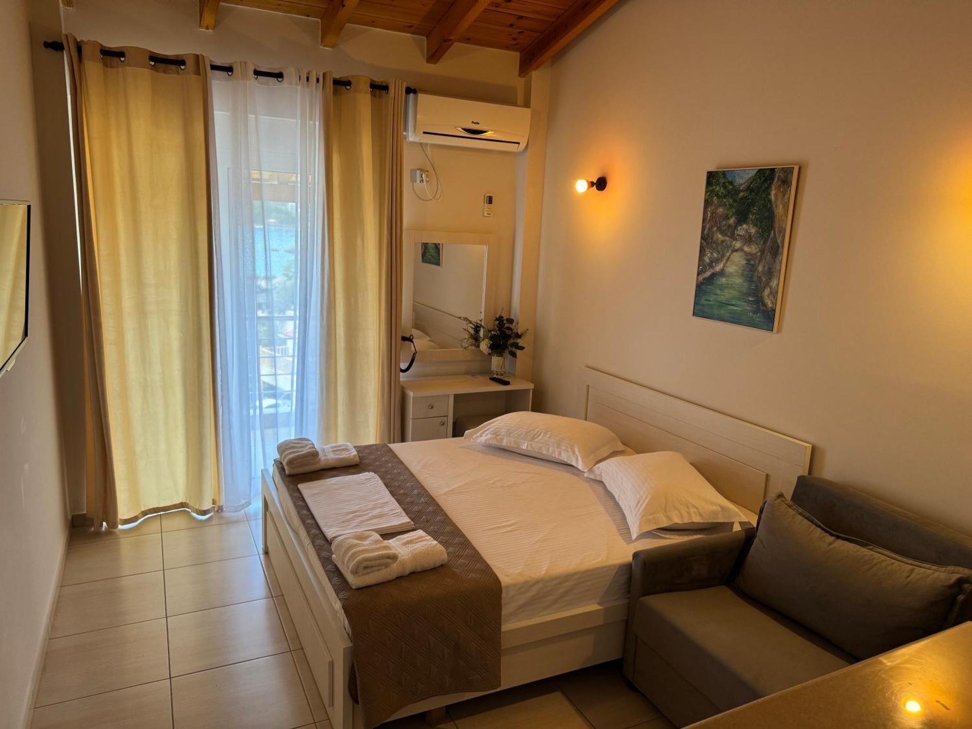 George Rooms&suites Hotel Himarë